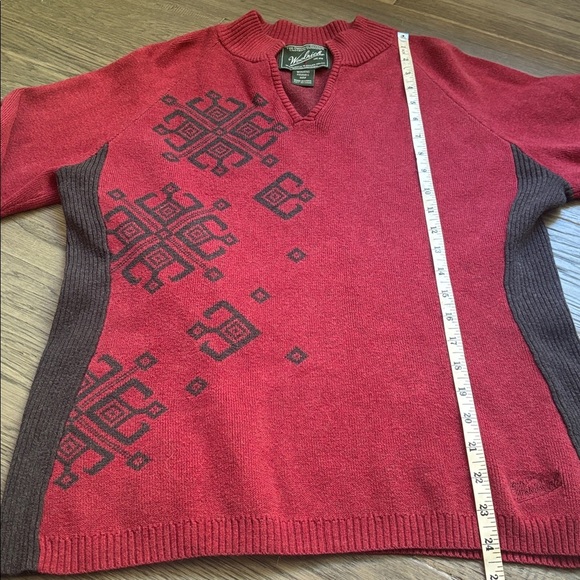 Woolrich | Deep Ruby 100% Cotton Nordic Snowflake V-Neck Sweater Size Medium - Picture 7 of 11